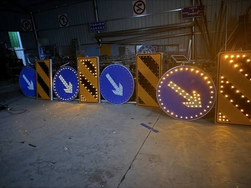 天水天水河南太阳能自发光交通路标牌厂家